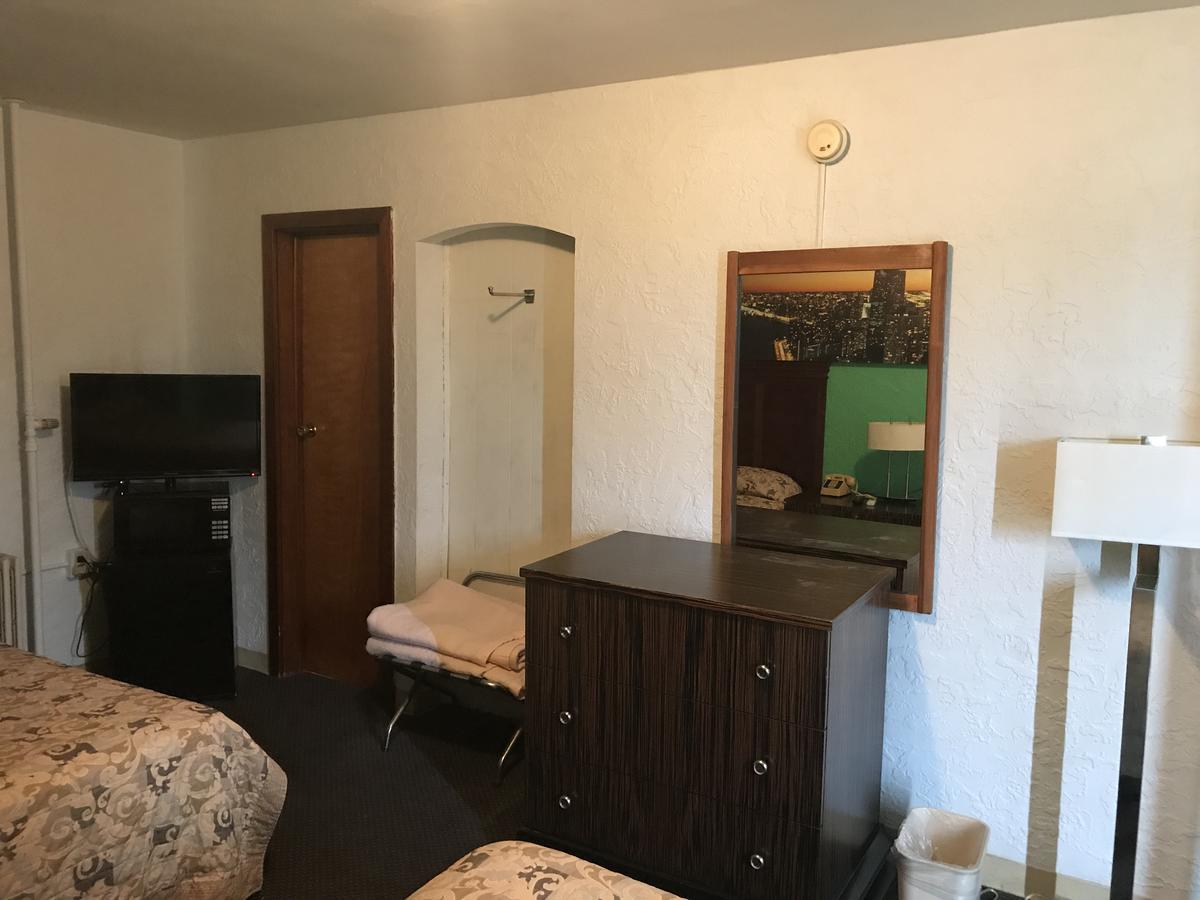 Pontiac Fiesta Motel المظهر الخارجي الصورة